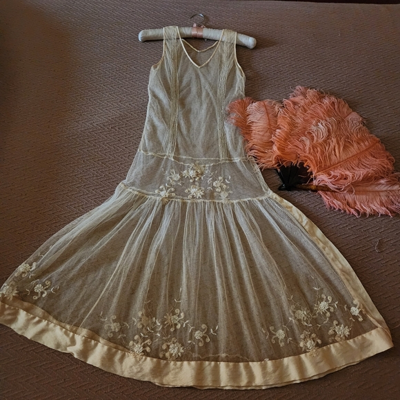 Dresses & Skirts - Vintage Tulle Net Embroidered Dress